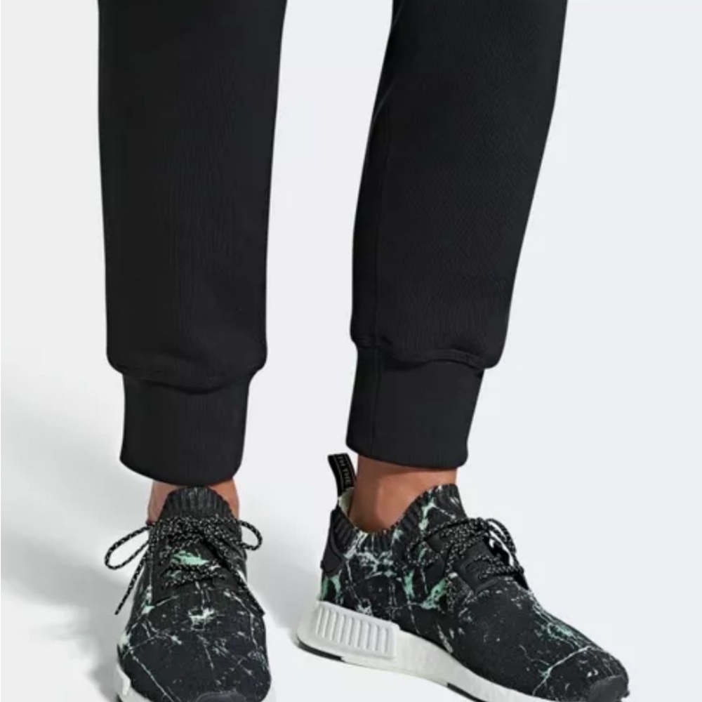 Adidas NMD R1 Marble Aero Green Sneakers - Size Men 9